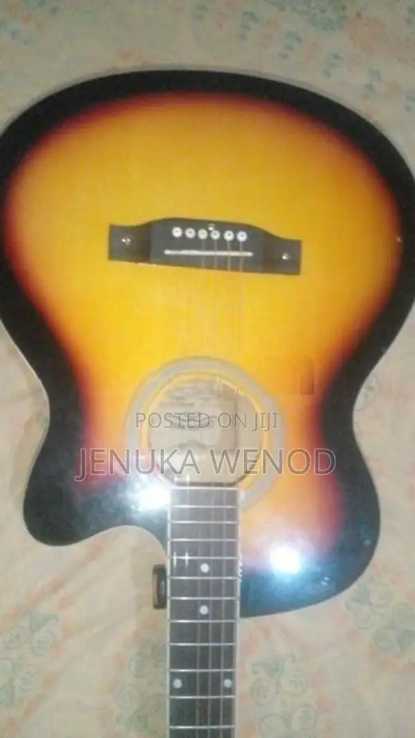 Carvan Music Guitar