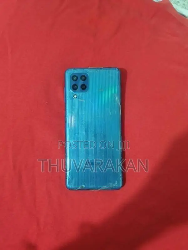Samsung Galaxy M32 Light Blue (Used)