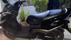 Suzuki Burgman 2019