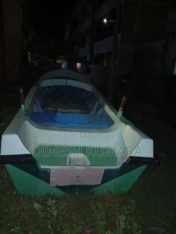 Boat with Two Suzuki 25 Engine