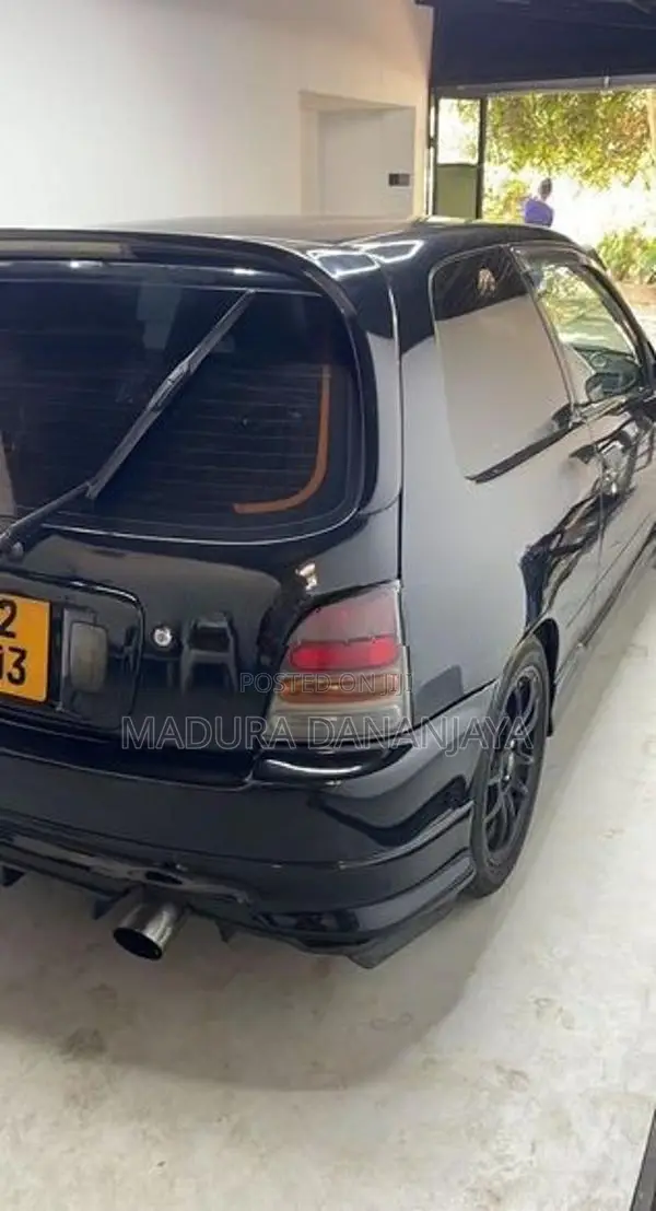 Toyota Starlet Glanza V 1997