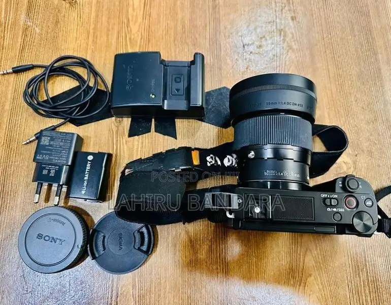 Sony ZV-E10 Mirrorless Camera