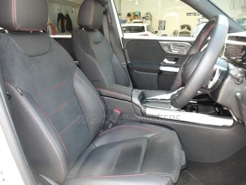 Mercedes Benz GLB AMGLine 2025