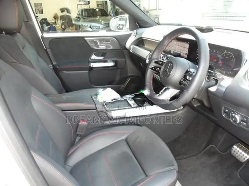 Mercedes Benz GLB AMGLine 2025
