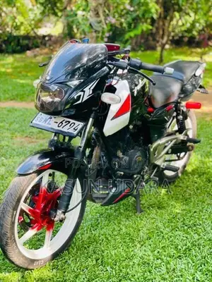 Bajaj Pulsar 180 2011