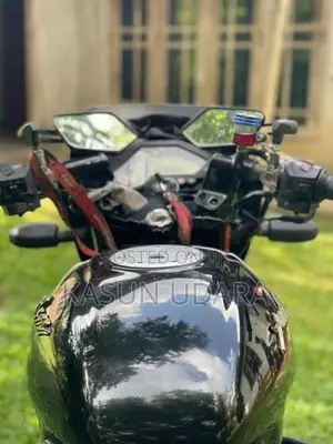 Bajaj Pulsar 180 2011