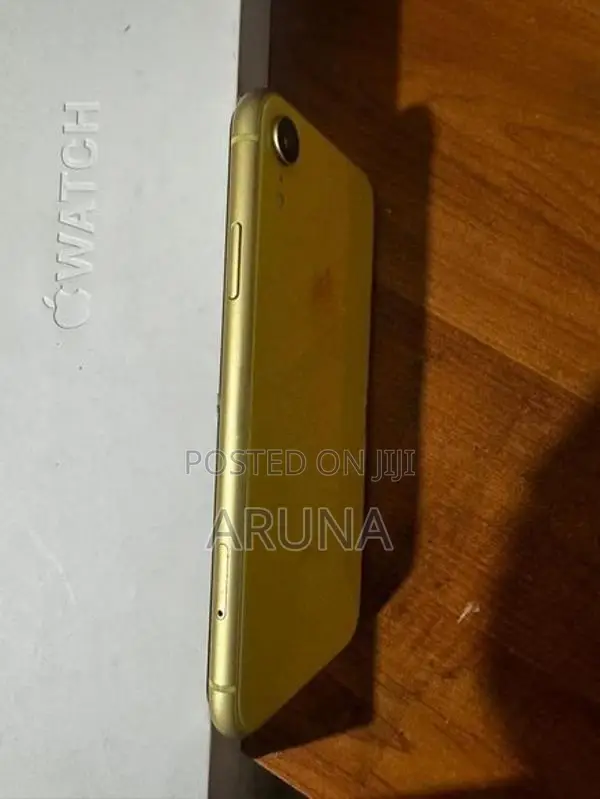 Apple iPhone XR (Used)
