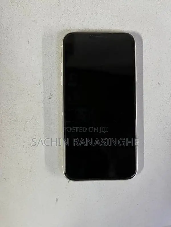 Apple iPhone 11 (Used)