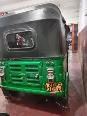 Bajaj RE 2001