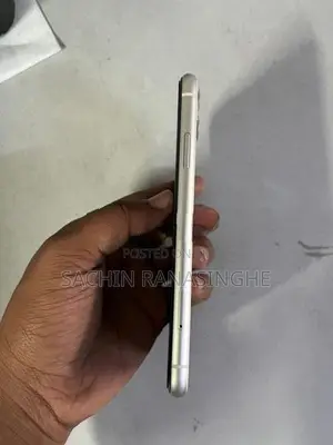 Apple iPhone 11 (Used)