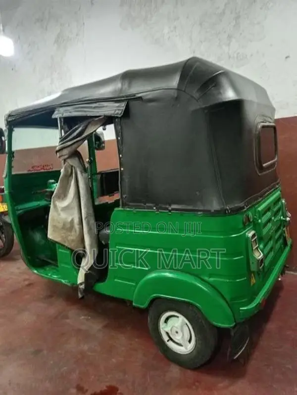 Bajaj RE 2001