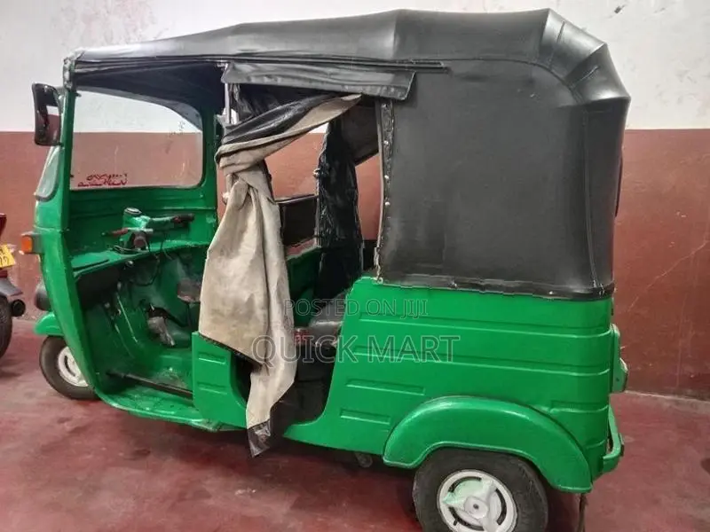 Bajaj RE 2001