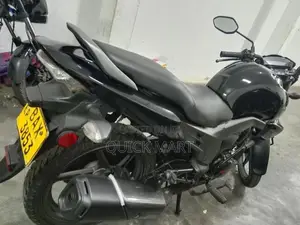 Honda CB Trigger 2014