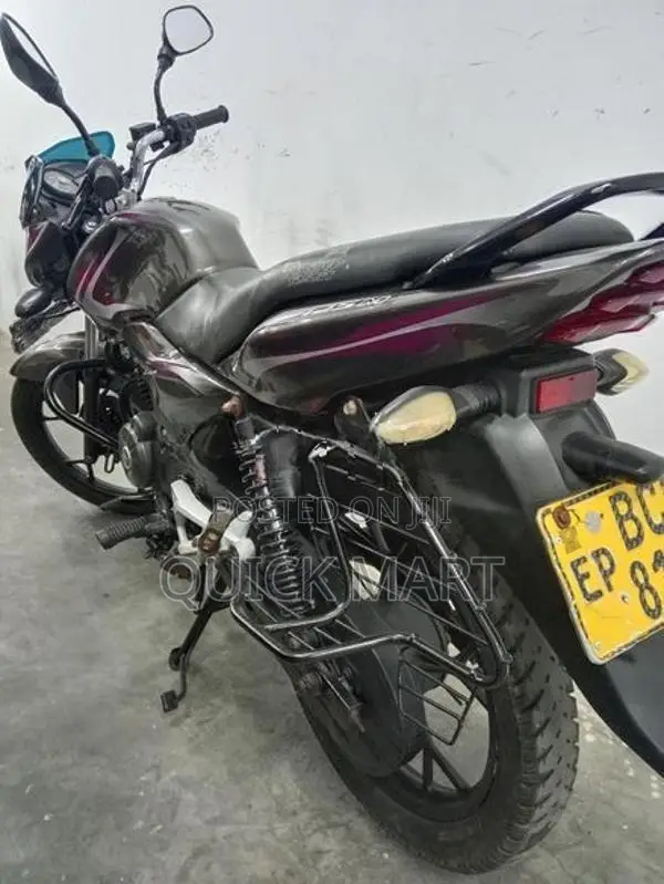 Bajaj Discover 125 2016