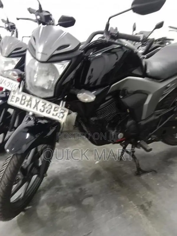 Honda CB Trigger 2014