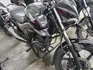 Honda CB Trigger 2016
