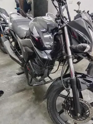 Honda CB Trigger 2016