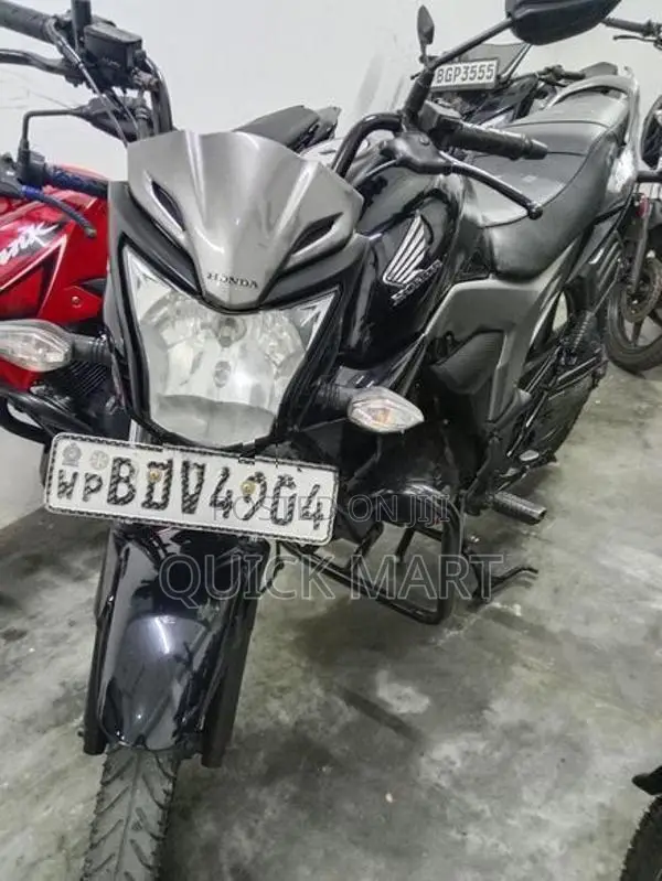 Honda CB Trigger 2016