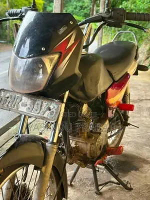 Bajaj Caliber 2004