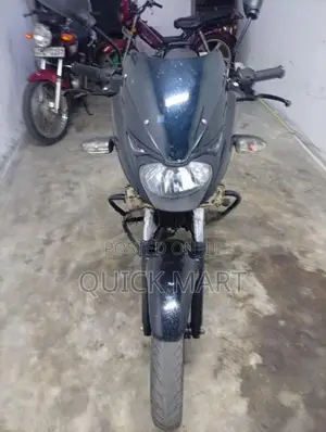 Bajaj Pulsar 180 2007