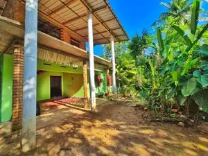 කුරුණෑගලින් පර්චස් 41.5 ක දෙමහල් නිවසක් සහිත අගනා ඉඩමක් විකිණීමට ඇත!