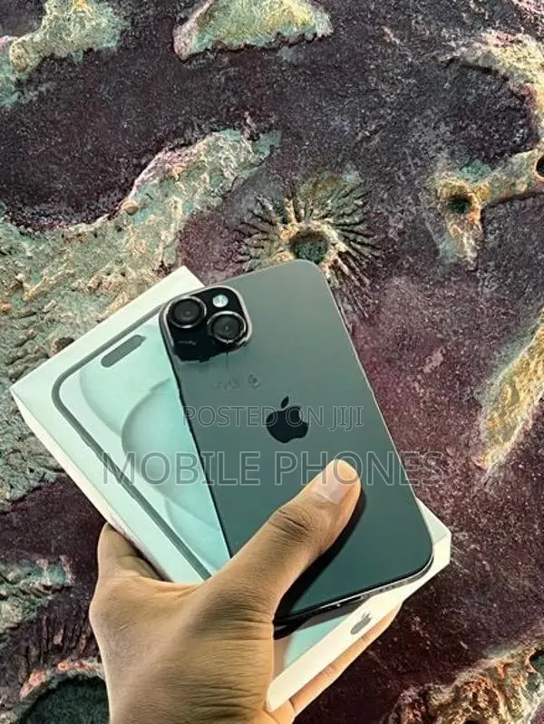 Apple iPhone 15 128GB (Used)