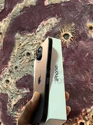 Apple iPhone 15 128GB (Used)