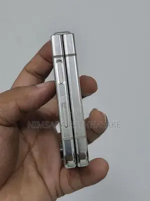 Samsung Galaxy Z Flip 5 256GB (Used)