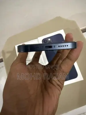 Apple iPhone 13 (Used)