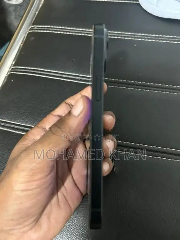 Apple iPhone 14 (Used)