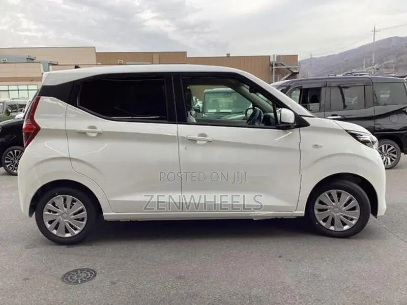 Mitsubishi eK Wagon M 2026