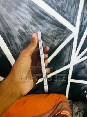 Apple iPhone 14 (Used)