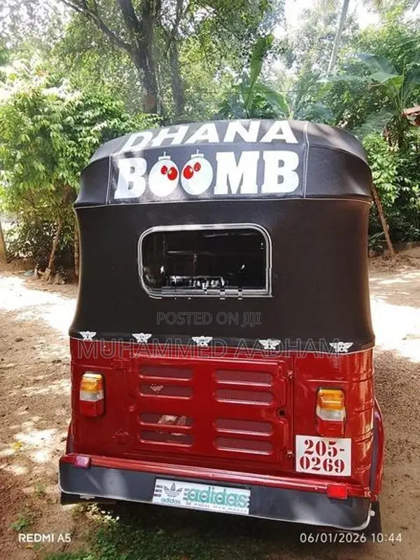 Bajaj RE 1998