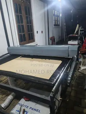 100W Co2 Laser Cutting Machine