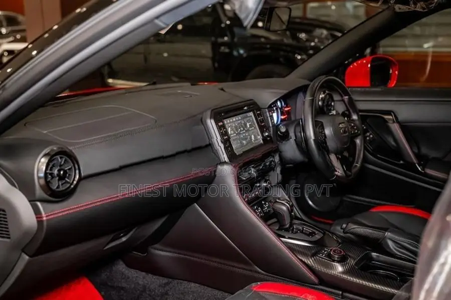 Nissan GT-R RECARO EDITION 2025
