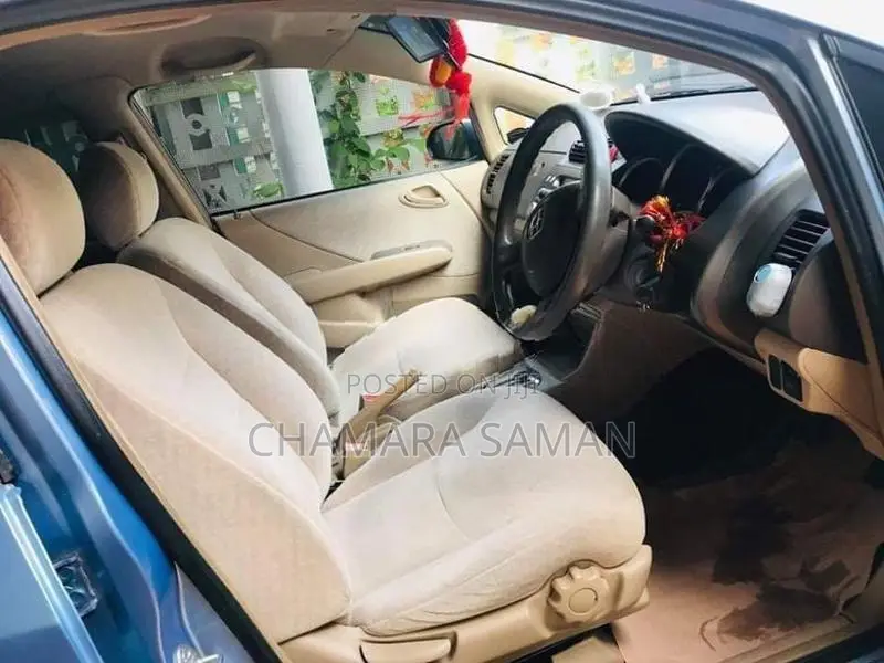 Honda Fit Aria 2005