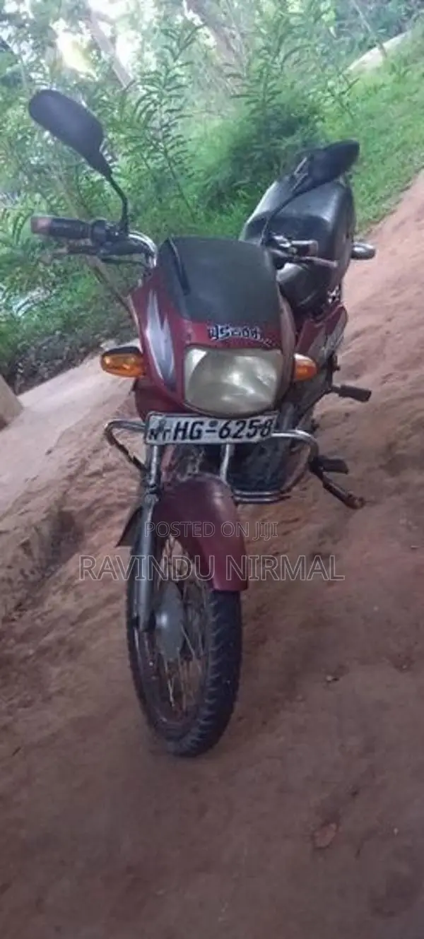 TVS Victor 2003