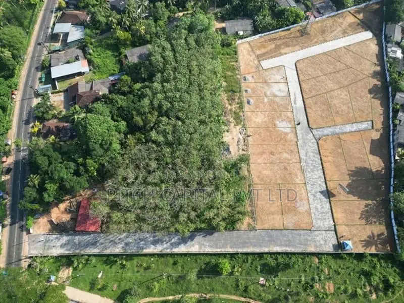 Avissawella - Kaluaggla Valuable Land for Sale