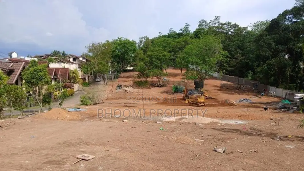 Athurugiriya Land Plots for Sale