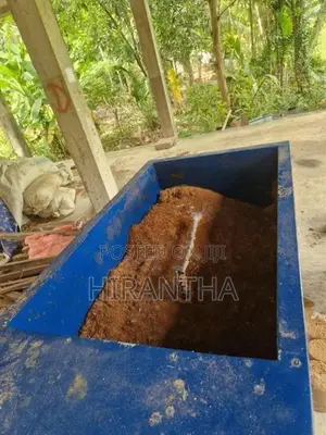බිම්මල් Pot සාදන යන්ත්‍රය