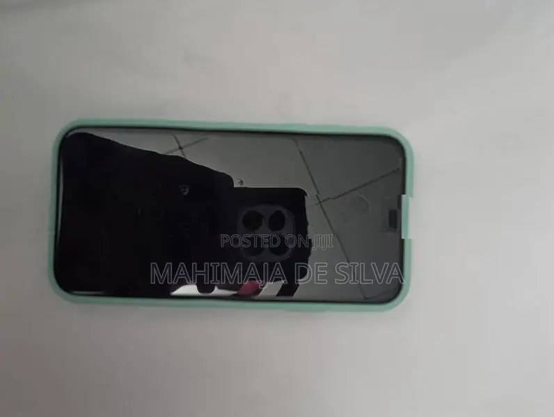 Apple iPhone 11 (Used)