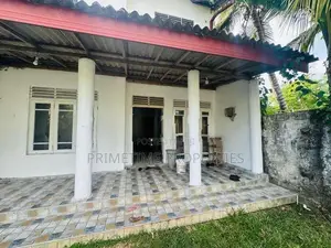 (BH04) House for Sale in Ganemulla