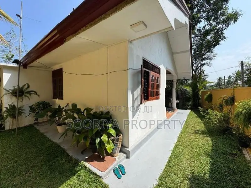 Complete Modern House for Sale in Piliyandala Bandaragama