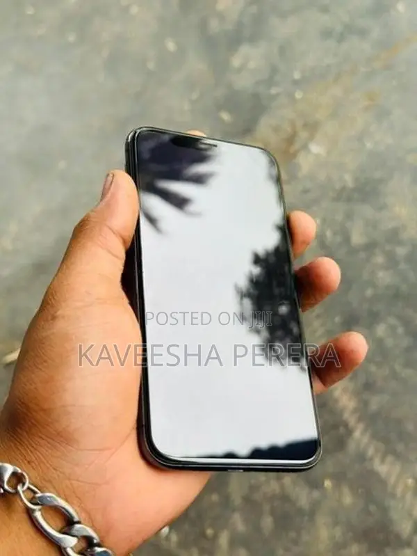 Apple iPhone XS (Used)