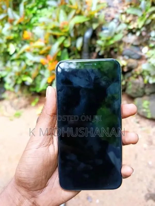 Apple iPhone X (Used)