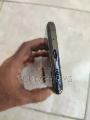 Samsung Galaxy S20 Ultra 256GB 12GB (Used)