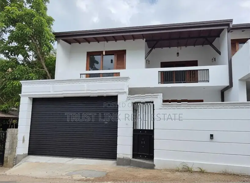 Executive 2-Story Ready to Move In! Ragama Price Negotiable