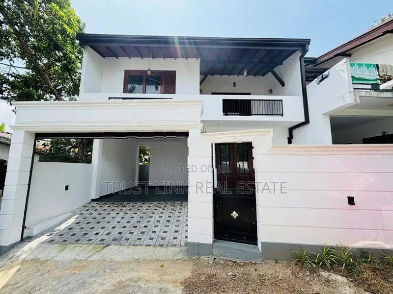 Executive 2-Story Ready to Move In! Ragama Price Negotiable