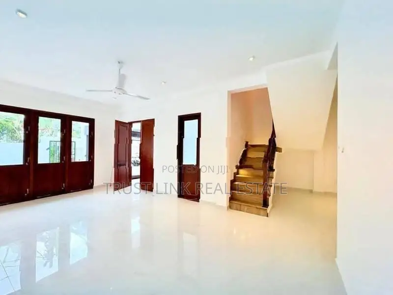 Executive 2-Story Ready to Move In! Ragama Price Negotiable