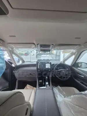 Toyota Alphard Executive Lounge 2024